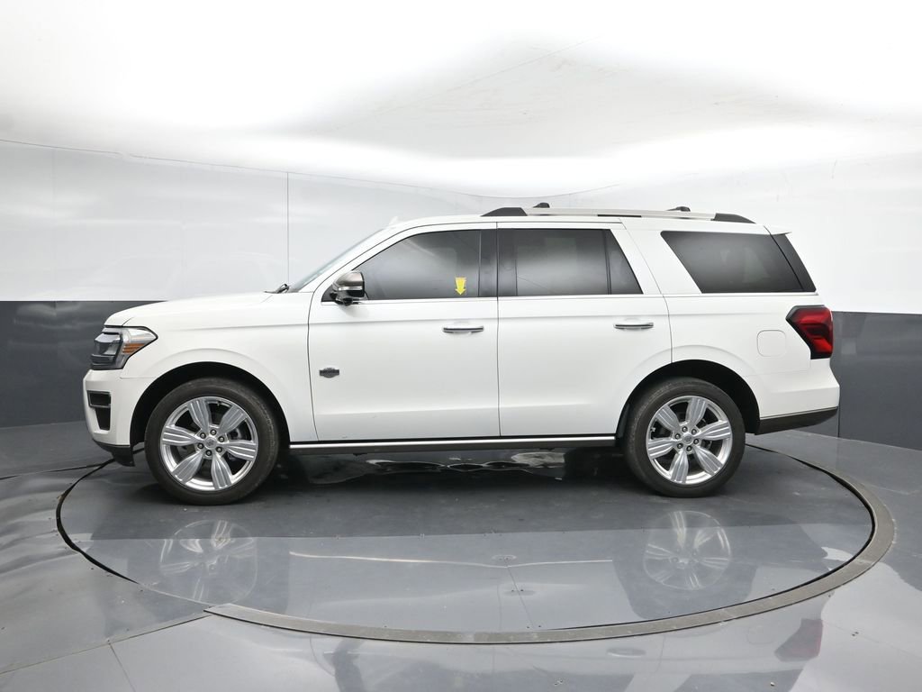 Used 2024 Ford Expedition King Ranch RWD image 2