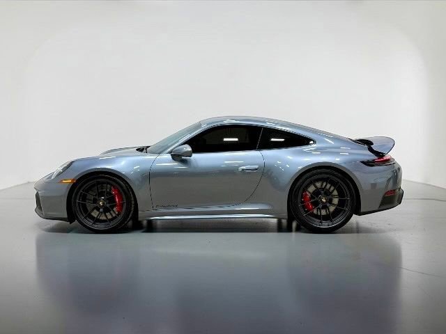 Used 2025 Porsche 911 Carrera 4 GTS image 5