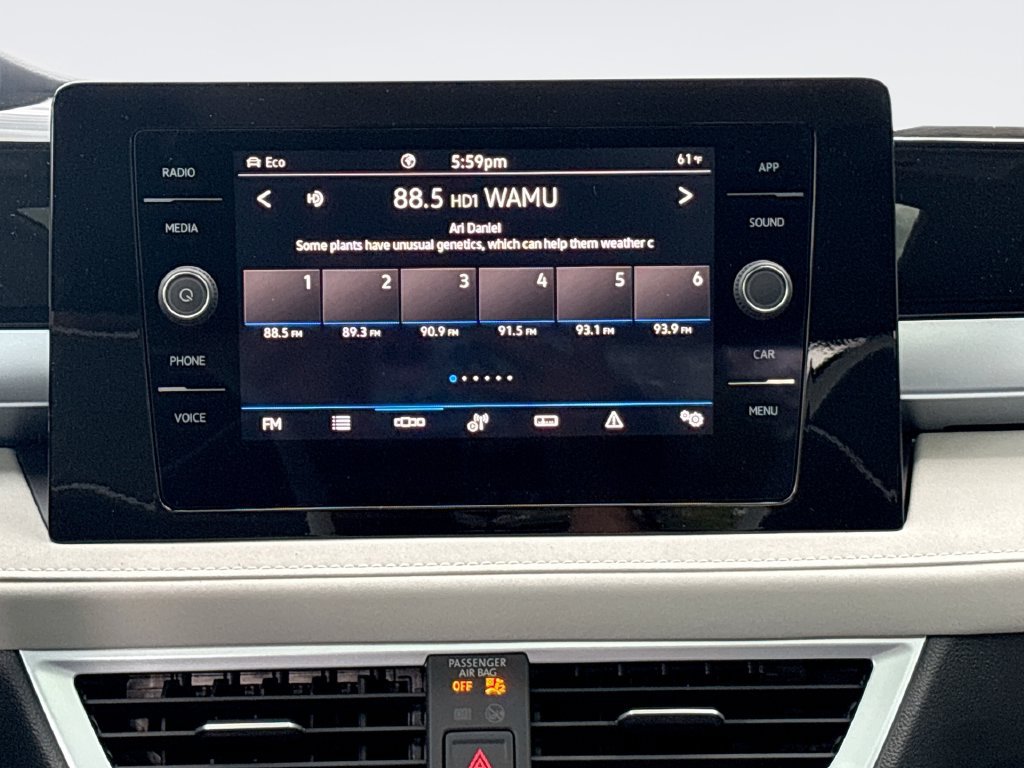 New 2026 Volkswagen Taos SE AWD/4WD image 12