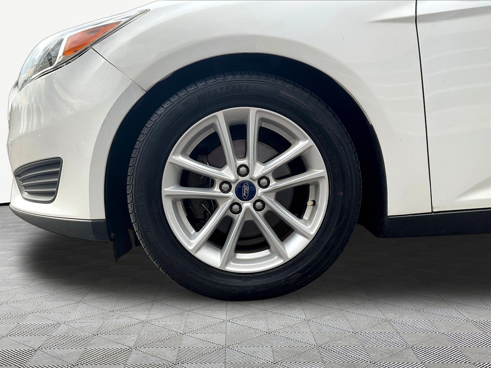 Used 2018 Ford Focus SE w/ Interior Protection Package FWD image 31