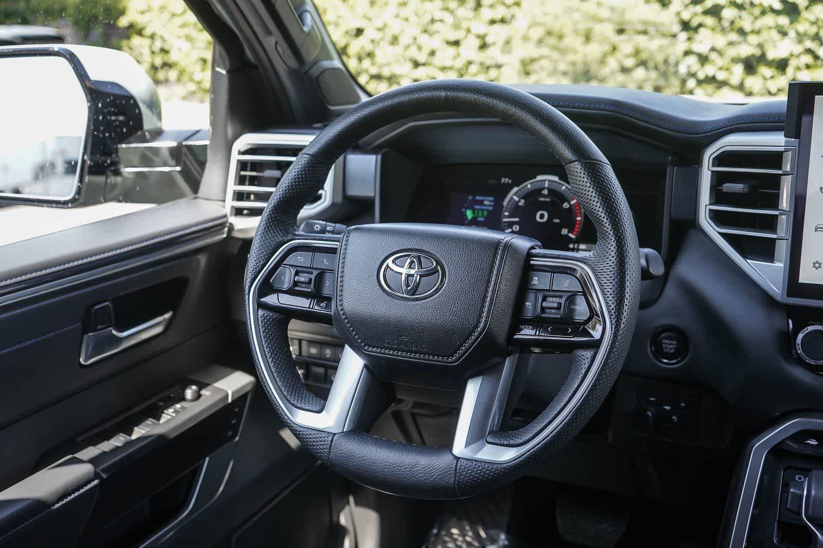 Used 2025 Toyota Tundra Platinum AWD/4WD image 15