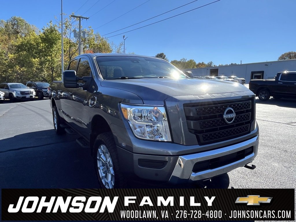 Used 2023 Nissan Titan SV w/ SV Convenience Package