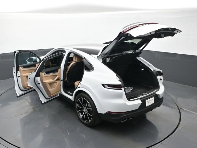 Certified 2026 Porsche Cayenne Coupe AWD/4WD image 28