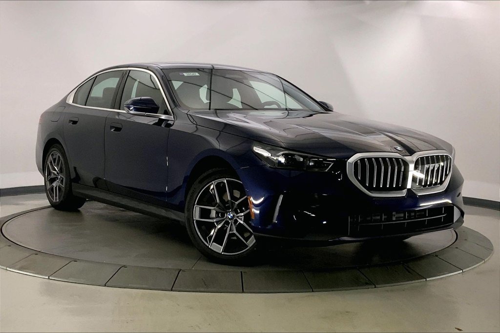 New 2026 BMW 530i xDrive AWD/4WD image 11