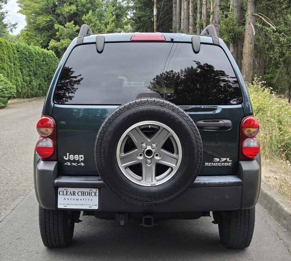 Used 2005 Jeep Liberty Renegade w/ Trailer Tow Group
