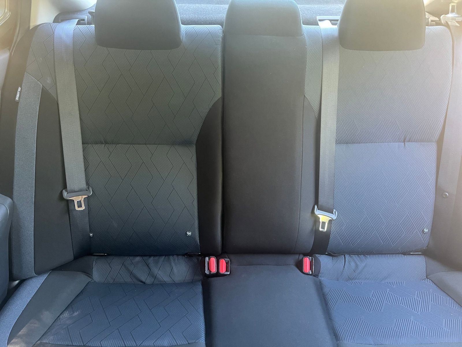 Used 2025 Nissan Versa SV FWD image 37