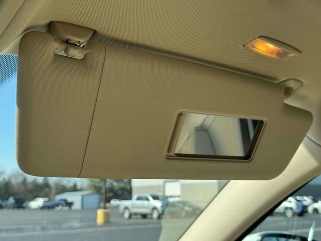 Used 2017 Volkswagen Passat 1.8T R-Line image 32