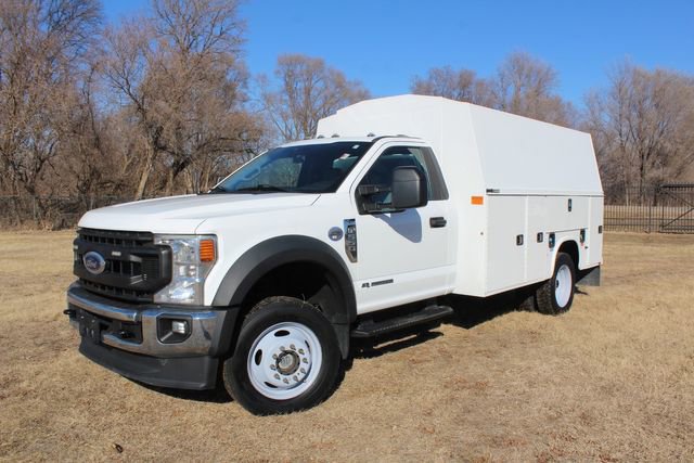 Used 2021 Ford F550 4x4 Regular Cab Super Duty image 2