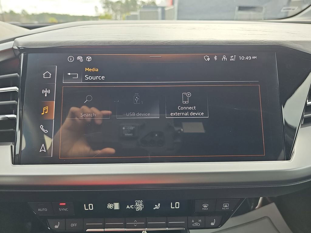 Used 2023 Audi Q4 e-tron Premium Plus w/ Premium Plus image 25