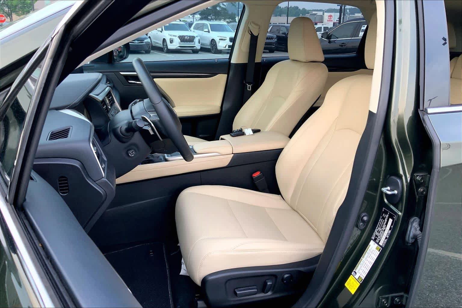 Used 2022 Lexus RX 350 FWD image 8