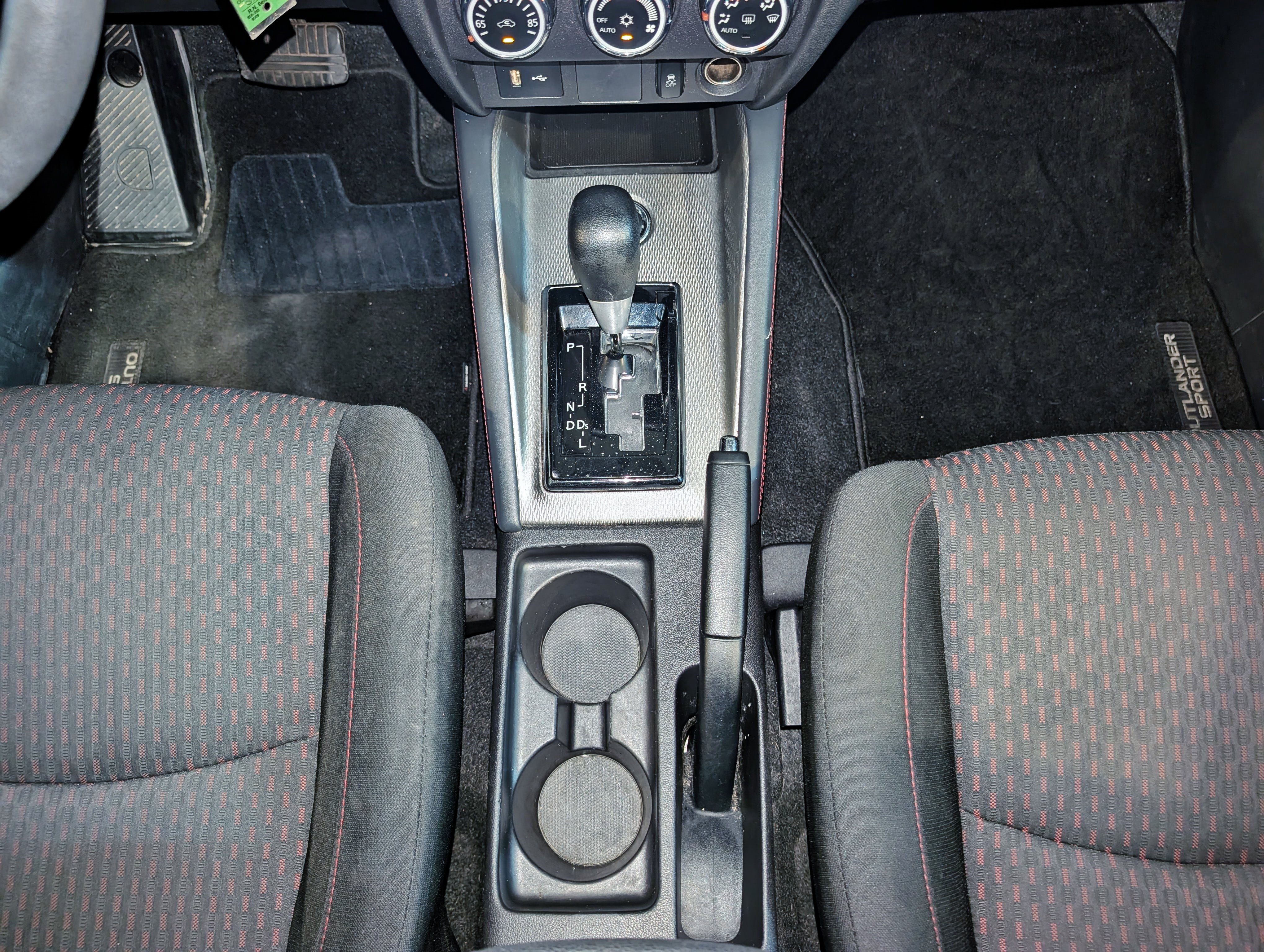 Used 2018 Mitsubishi Outlander Sport ES AWD/4WD image 37