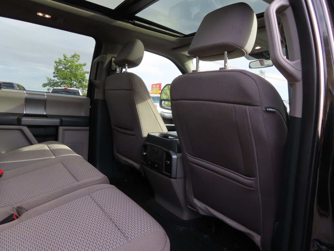 Used 2022 Ford F350 XLT w/ XLT Premium Package image 49