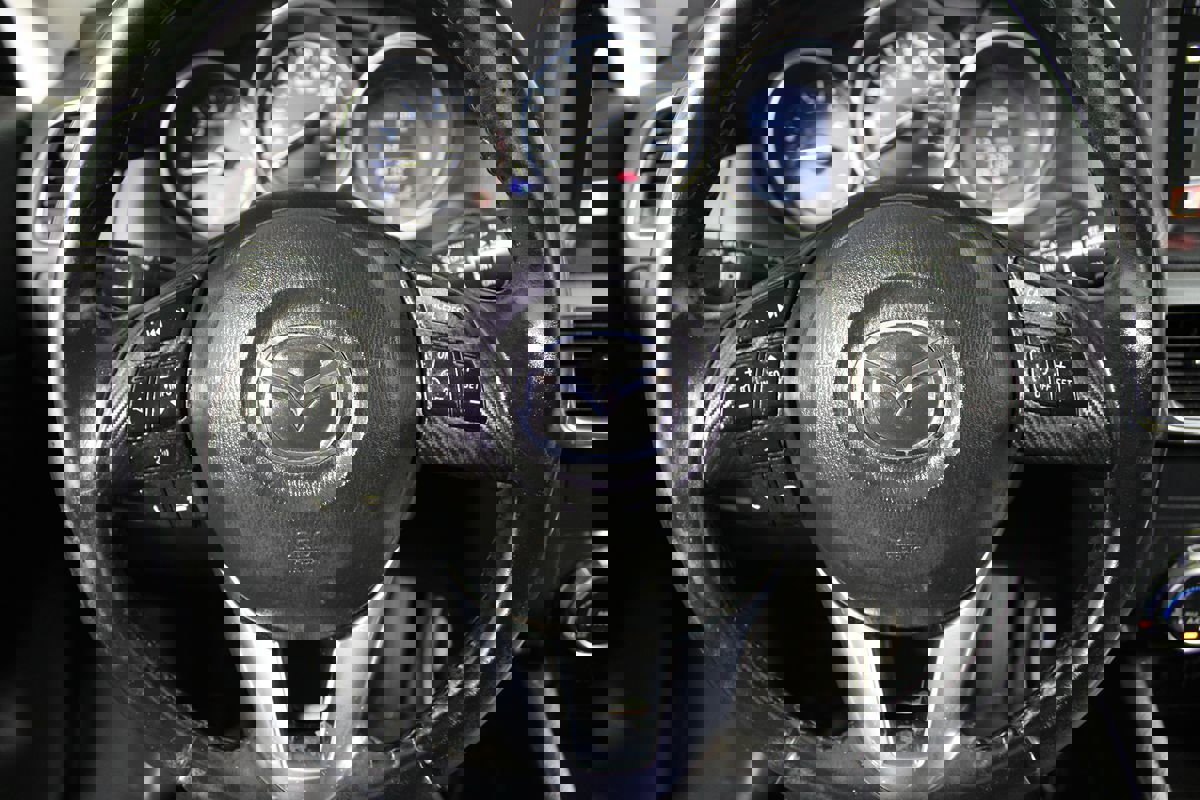 Used 2016 MAZDA CX-5 Touring image 12