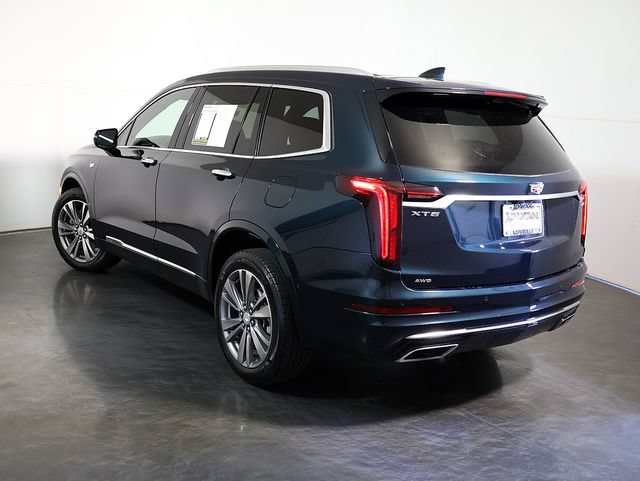 Used 2024 Cadillac XT6 Premium Luxury w/ Technology Package AWD/4WD image 2