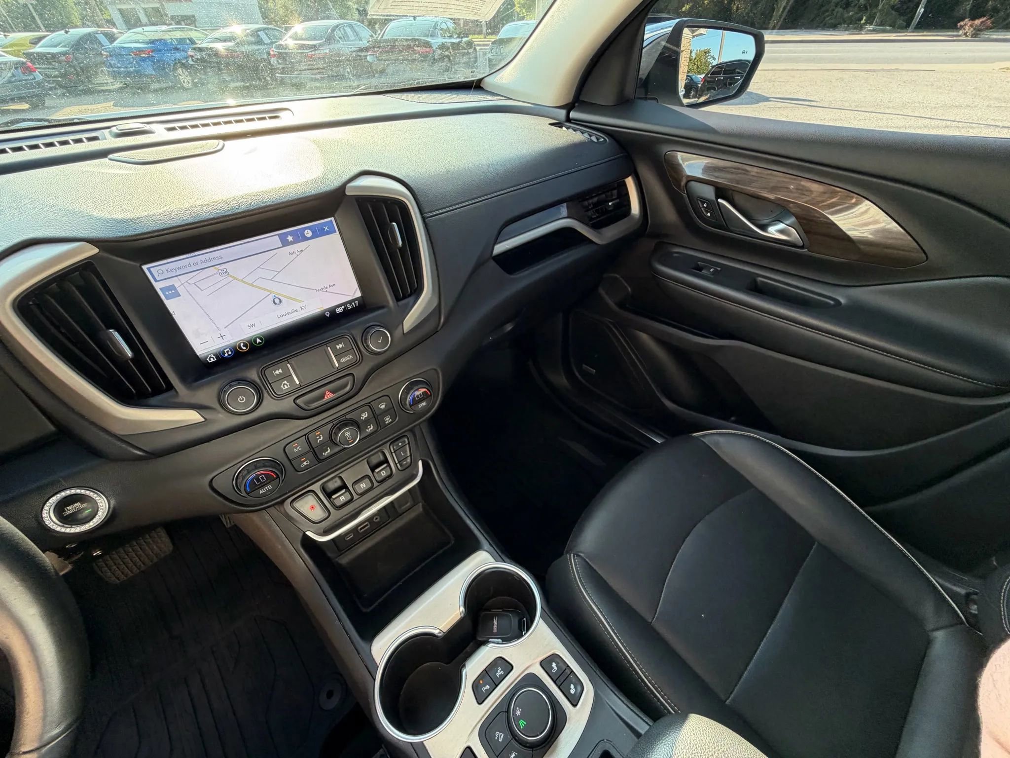 Used 2019 GMC Terrain Denali w/ Advanced Safety Package image 23