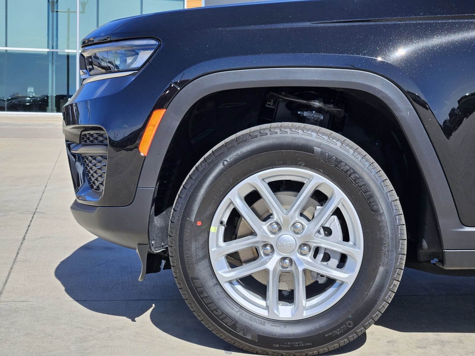 New 2026 Jeep Grand Cherokee Laredo RWD image 10