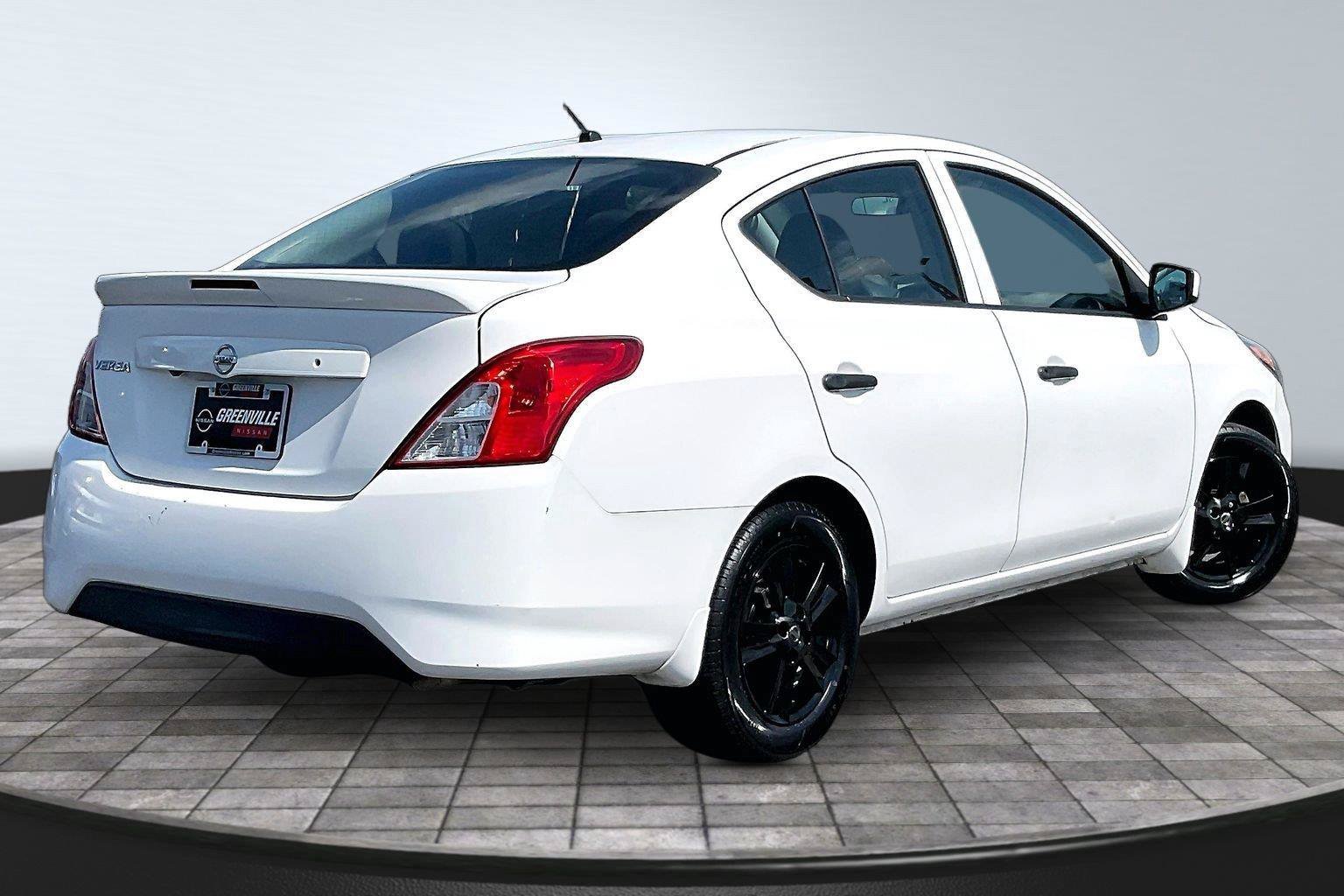 Used 2019 Nissan Versa S Plus FWD image 14