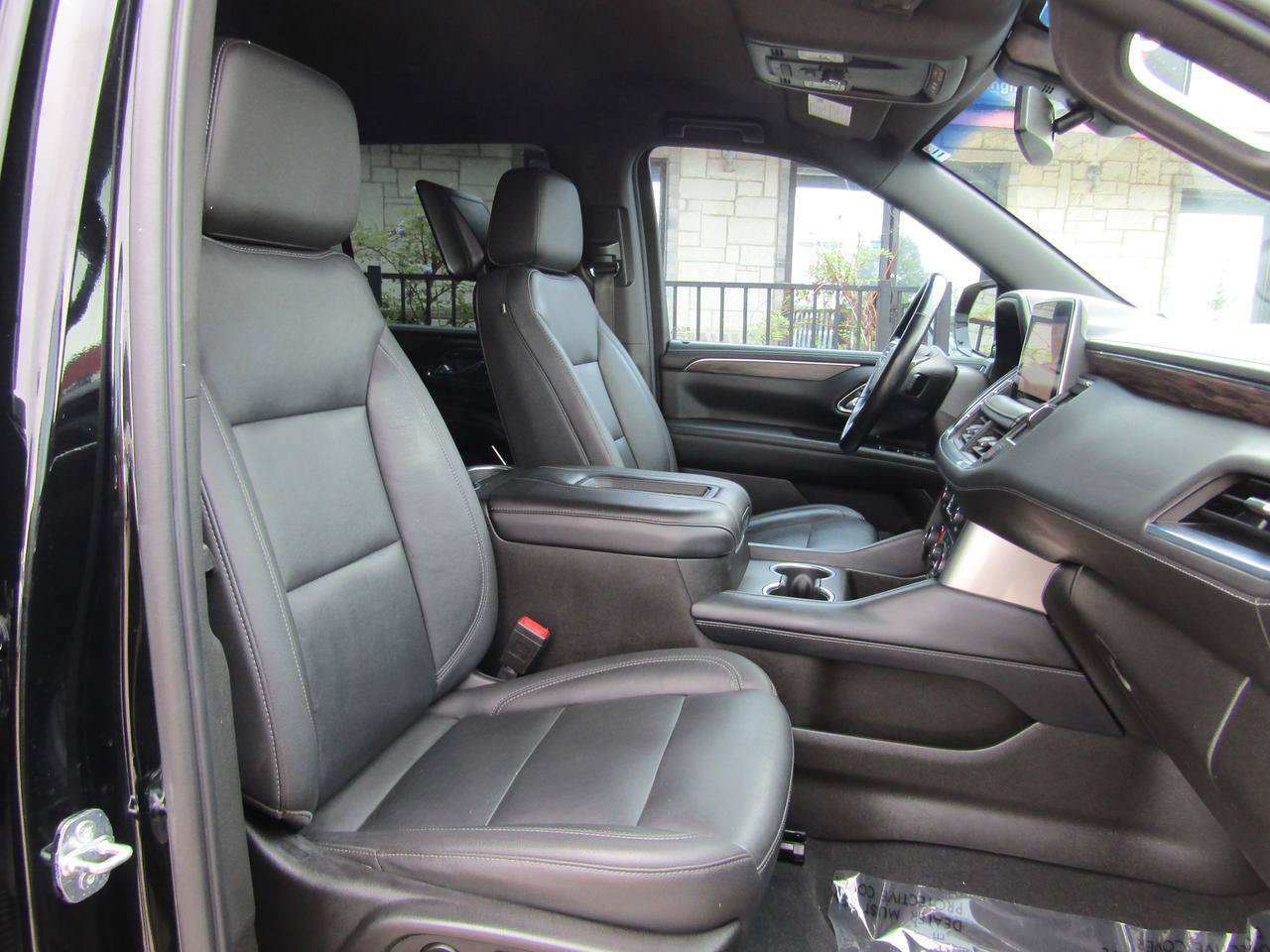 Used 2021 Chevrolet Tahoe Z71 w/ Z71 Off-Road Package AWD/4WD image 12
