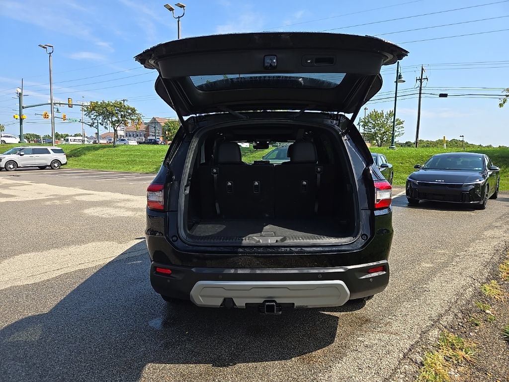 Used 2024 Honda Pilot TrailSport image 5