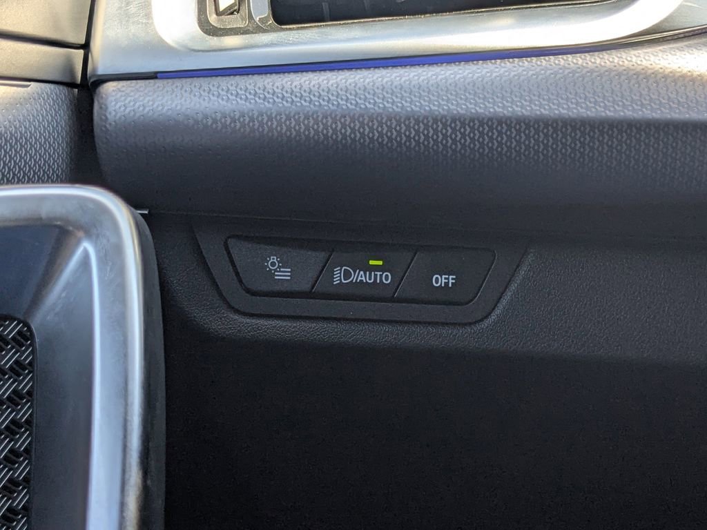 Used 2025 BMW X2 xDrive28i w/ M Sport Package AWD/4WD image 21