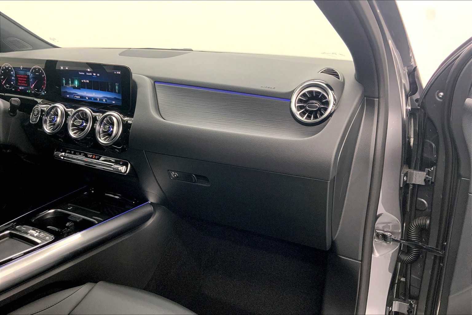 Used 2026 Mercedes-Benz GLA 250 image 26