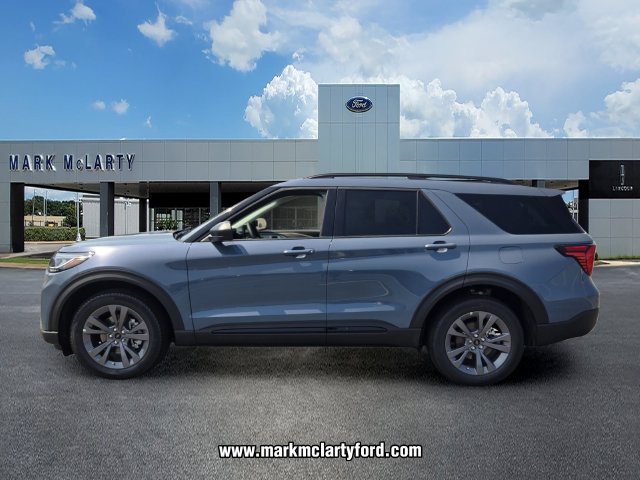 New 2026 Ford Explorer Active w/ Active Comfort Package AWD/4WD image 2