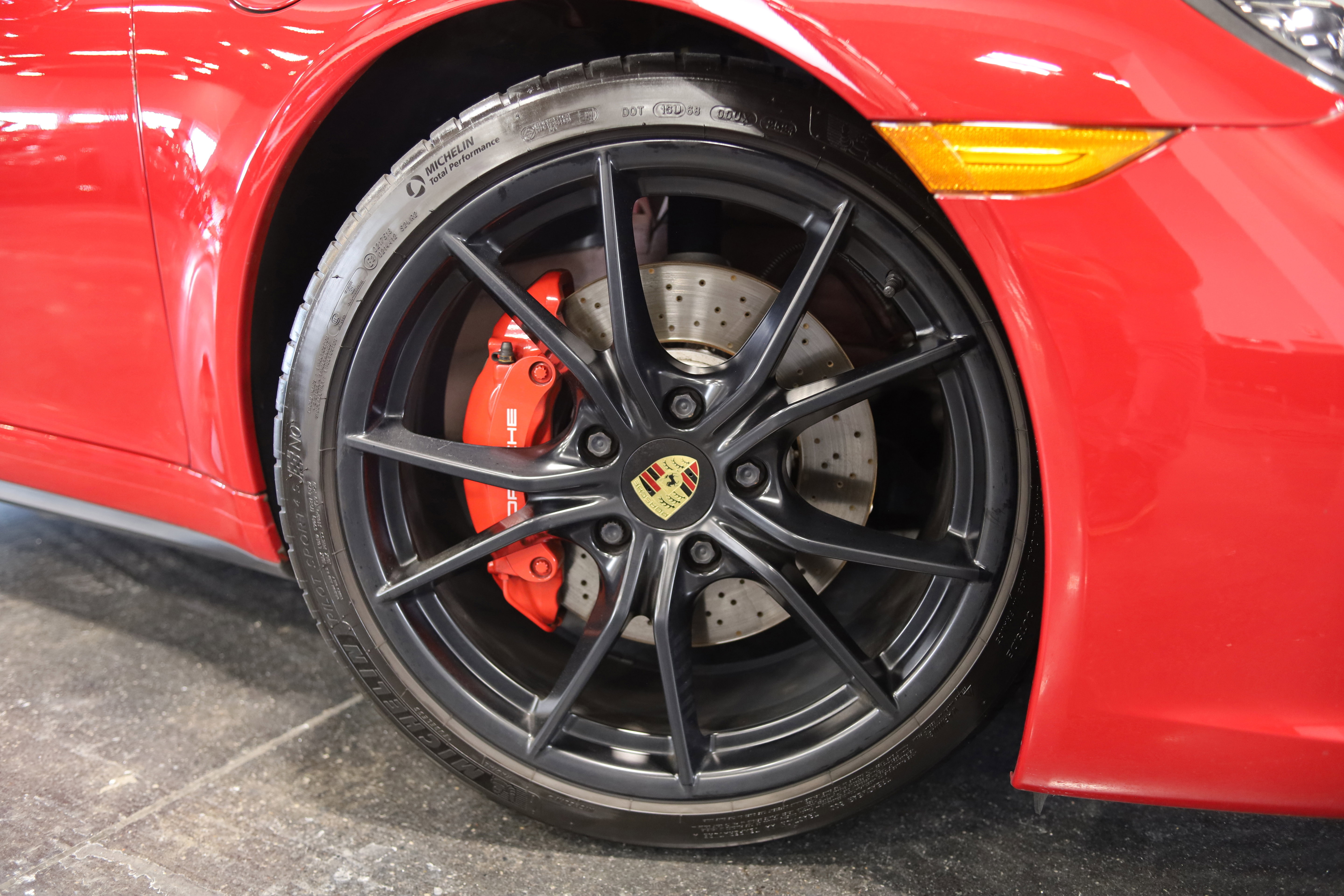 Used 2019 Porsche 911 Targa 4S image 9