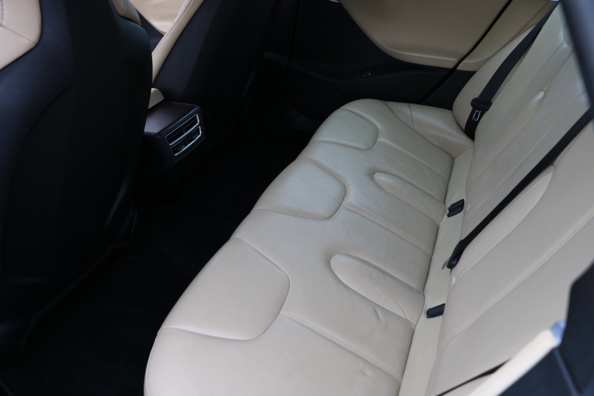 Used 2013 Tesla Model S BASE image 24