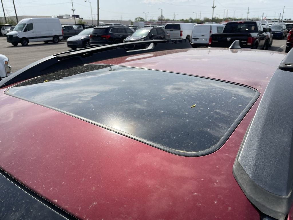 Used 2017 Subaru Outback 2.5i Limited image 3