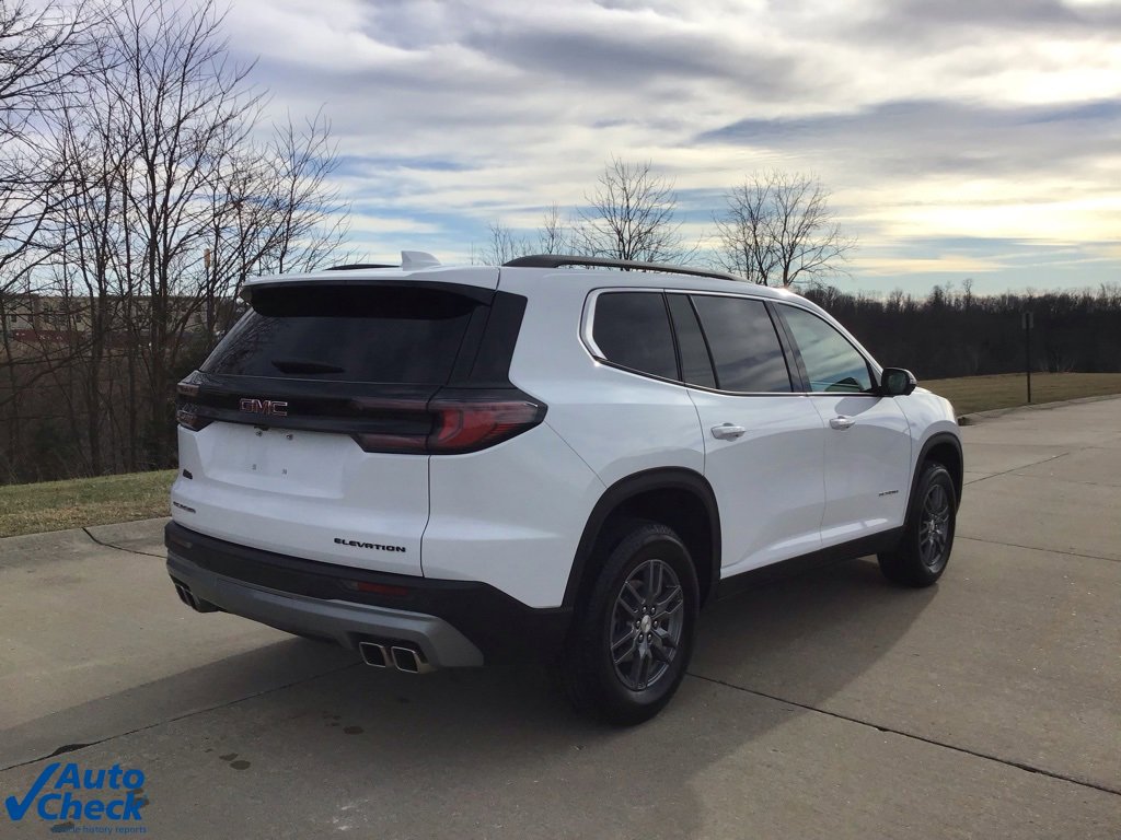 Used 2025 GMC Acadia Elevation image 3