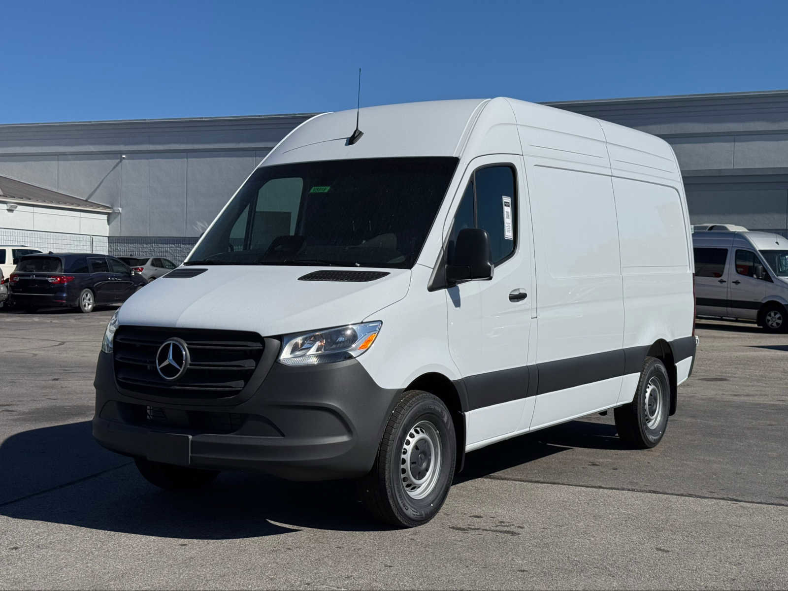 Used 2025 Mercedes-Benz Sprinter 2500 video 2