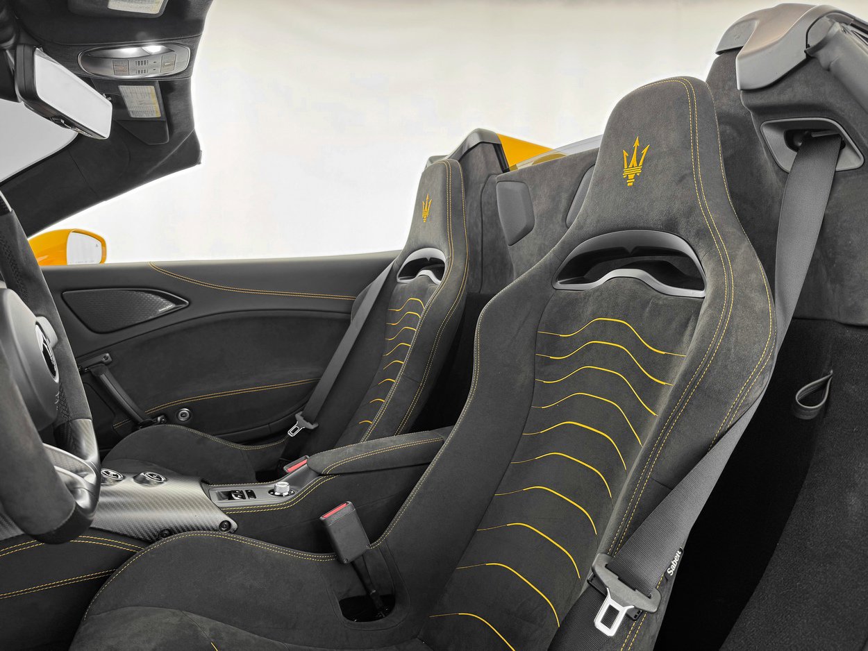 Used 2023 Maserati MC20 Spyder image 16