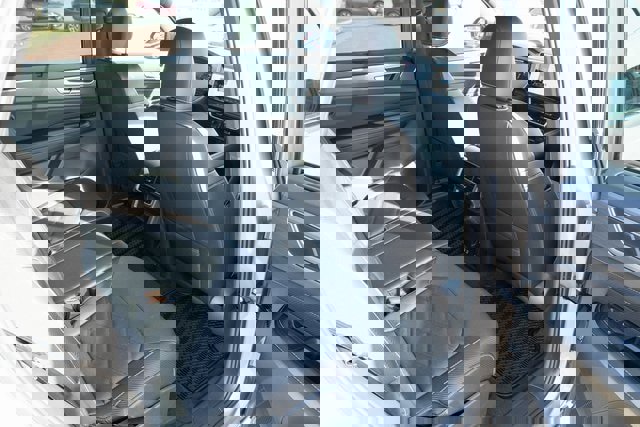 New 2026 Volkswagen Atlas Cross Sport SE image 38