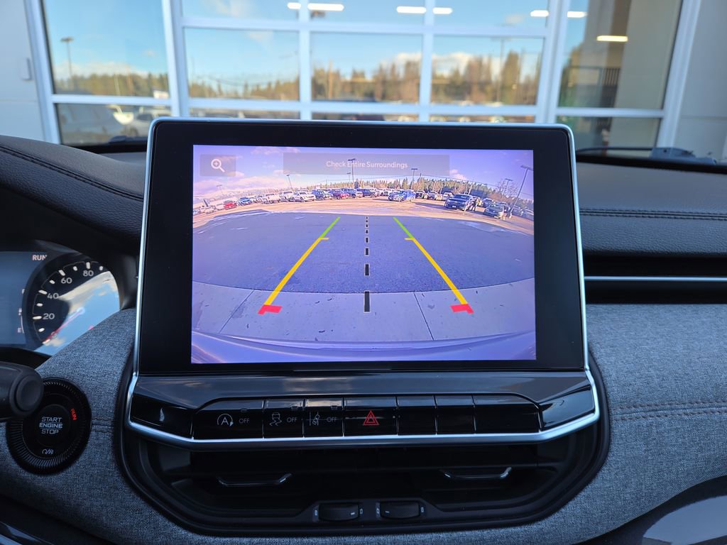 Used 2022 Jeep Compass Latitude image 24