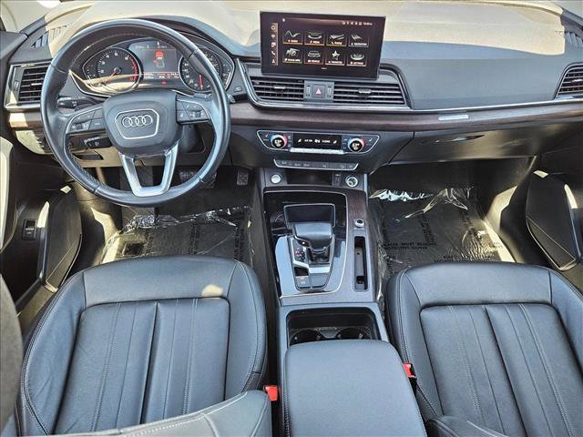 Used 2022 Audi Q5 2.0T Premium w/ Convenience Package image 17