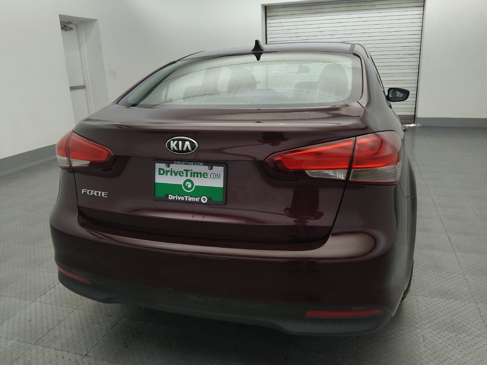 Used 2017 Kia Forte LX FWD image 7