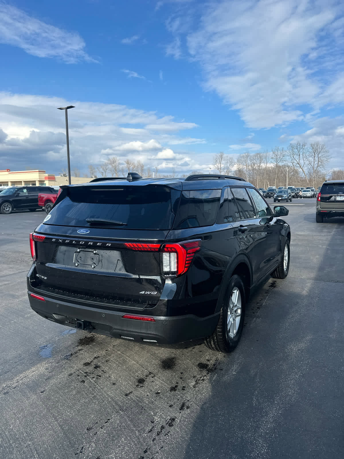 New 2026 Ford Explorer Active image 9