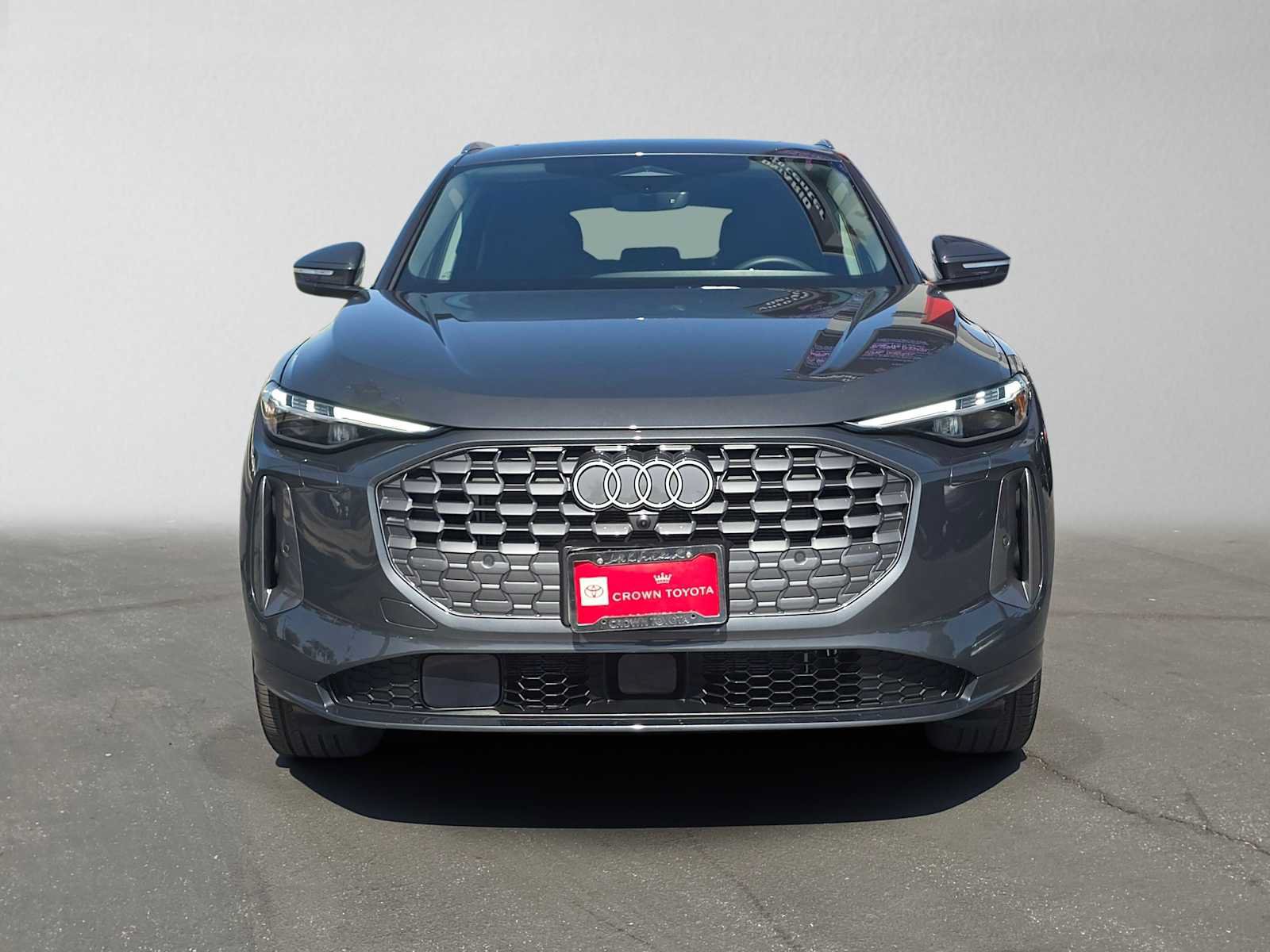 Used 2025 Audi Q5 Premium Plus w/ Premium Plus AWD/4WD image 8