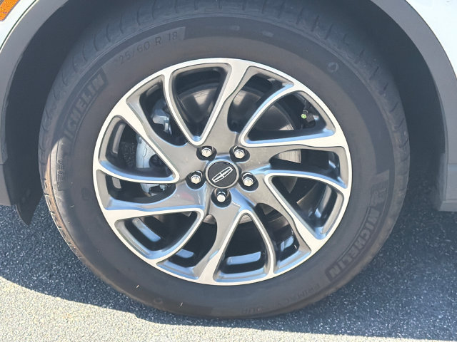 Used 2022 Lincoln Corsair FWD image 12