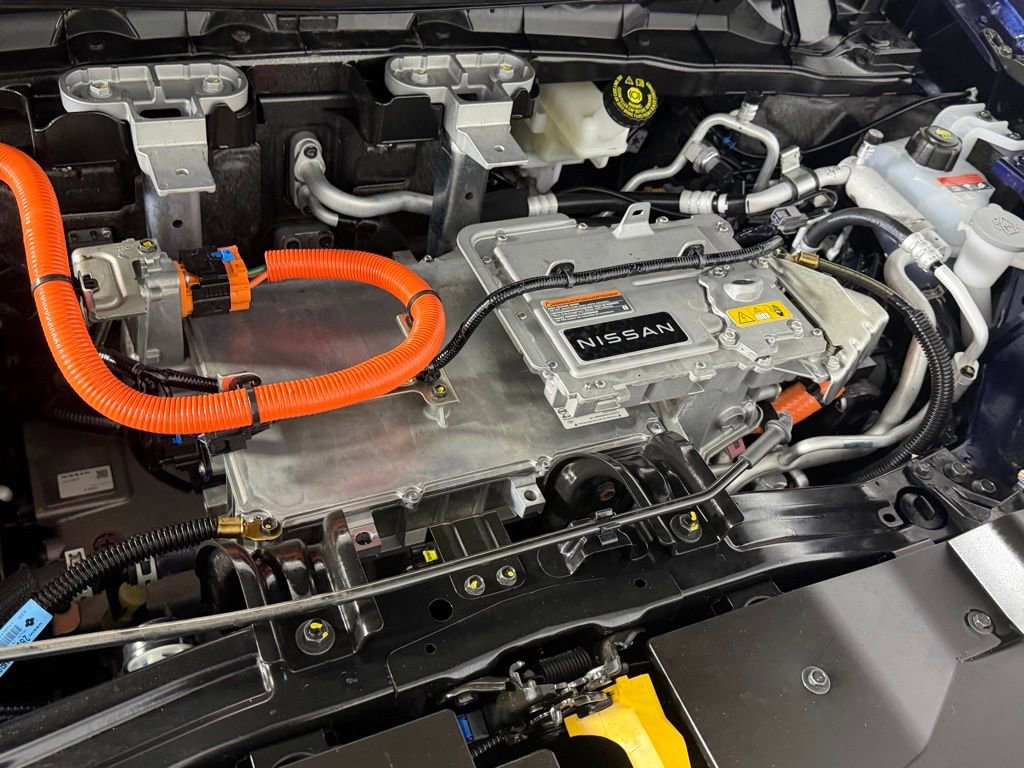 Used 2023 Nissan Ariya AWD image 34