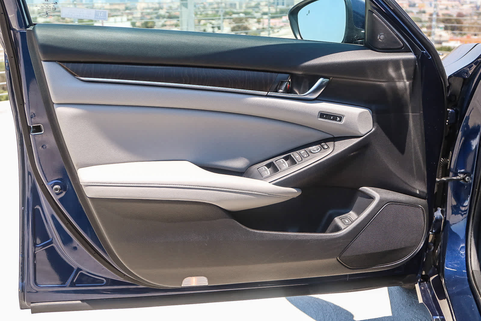 Used 2019 Honda Accord EX-L image 21