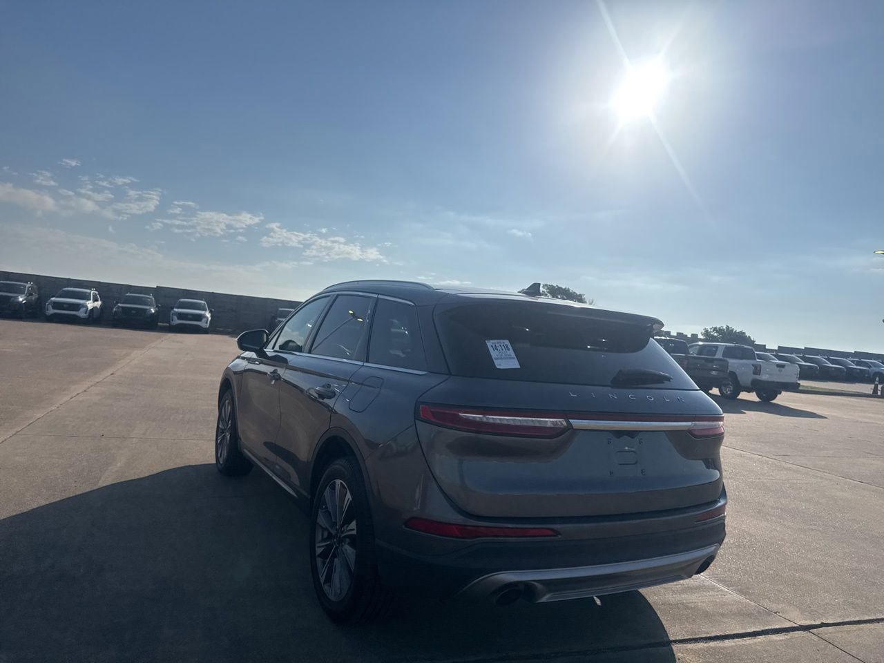 Used 2022 Lincoln Corsair Reserve w/ Elements Package FWD image 13