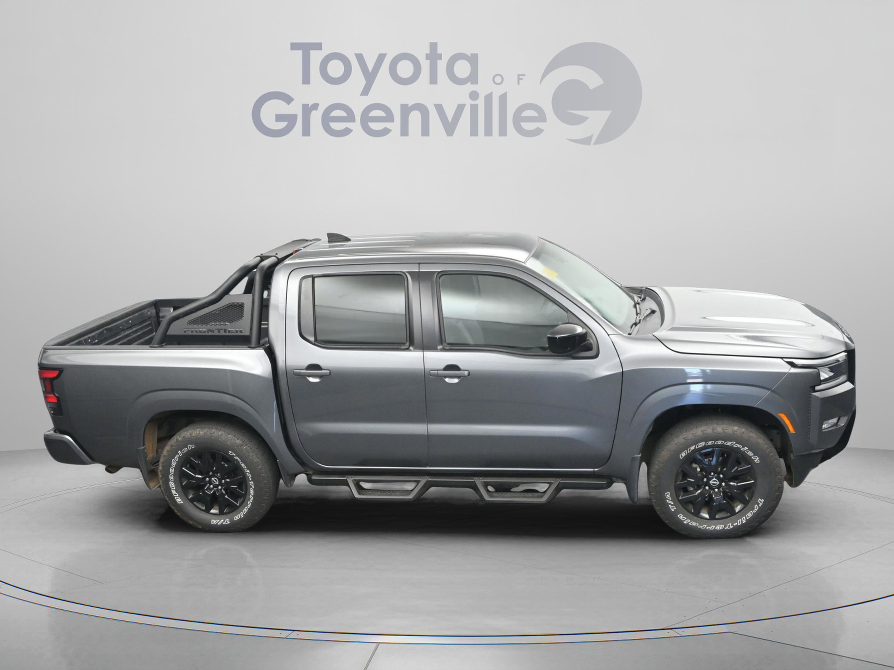 Used 2023 Nissan Frontier SV w/ Midnight Edition Package AWD/4WD image 18