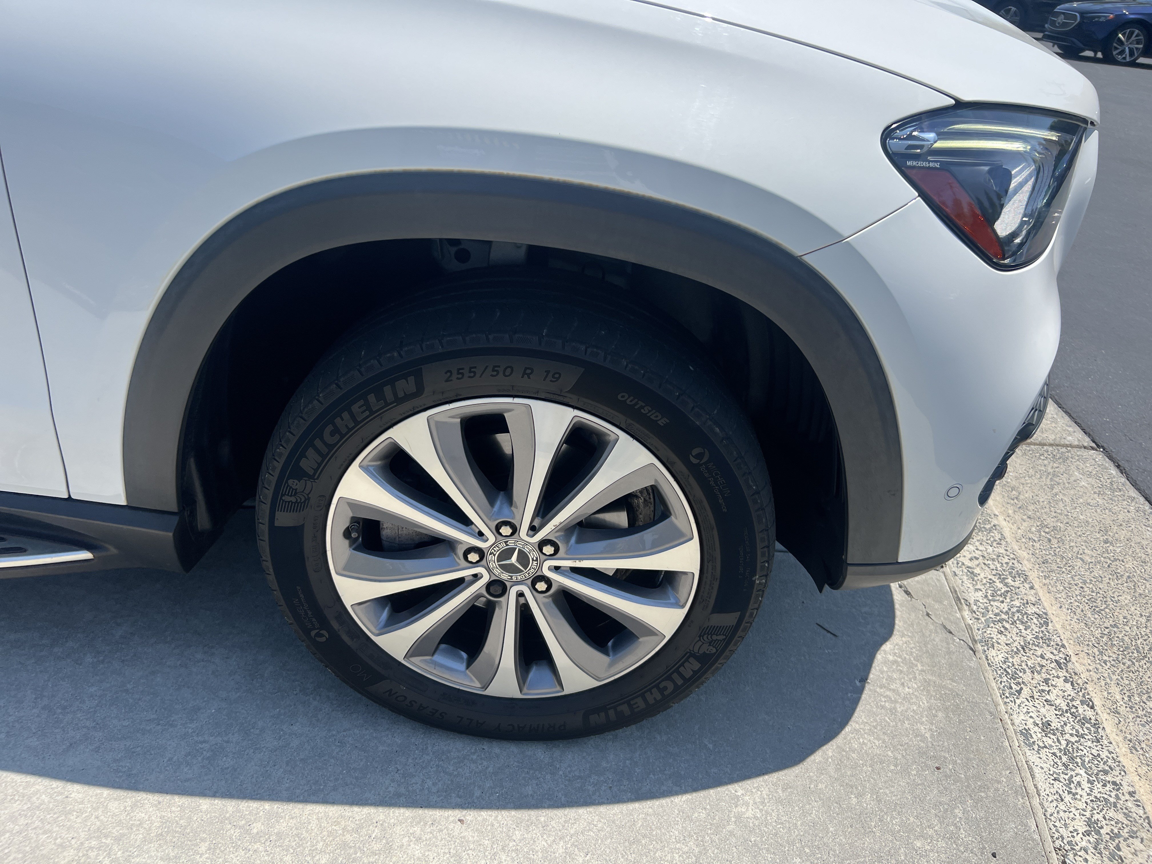 Certified 2023 Mercedes-Benz GLE 350 4MATIC w/ Premium Package image 12