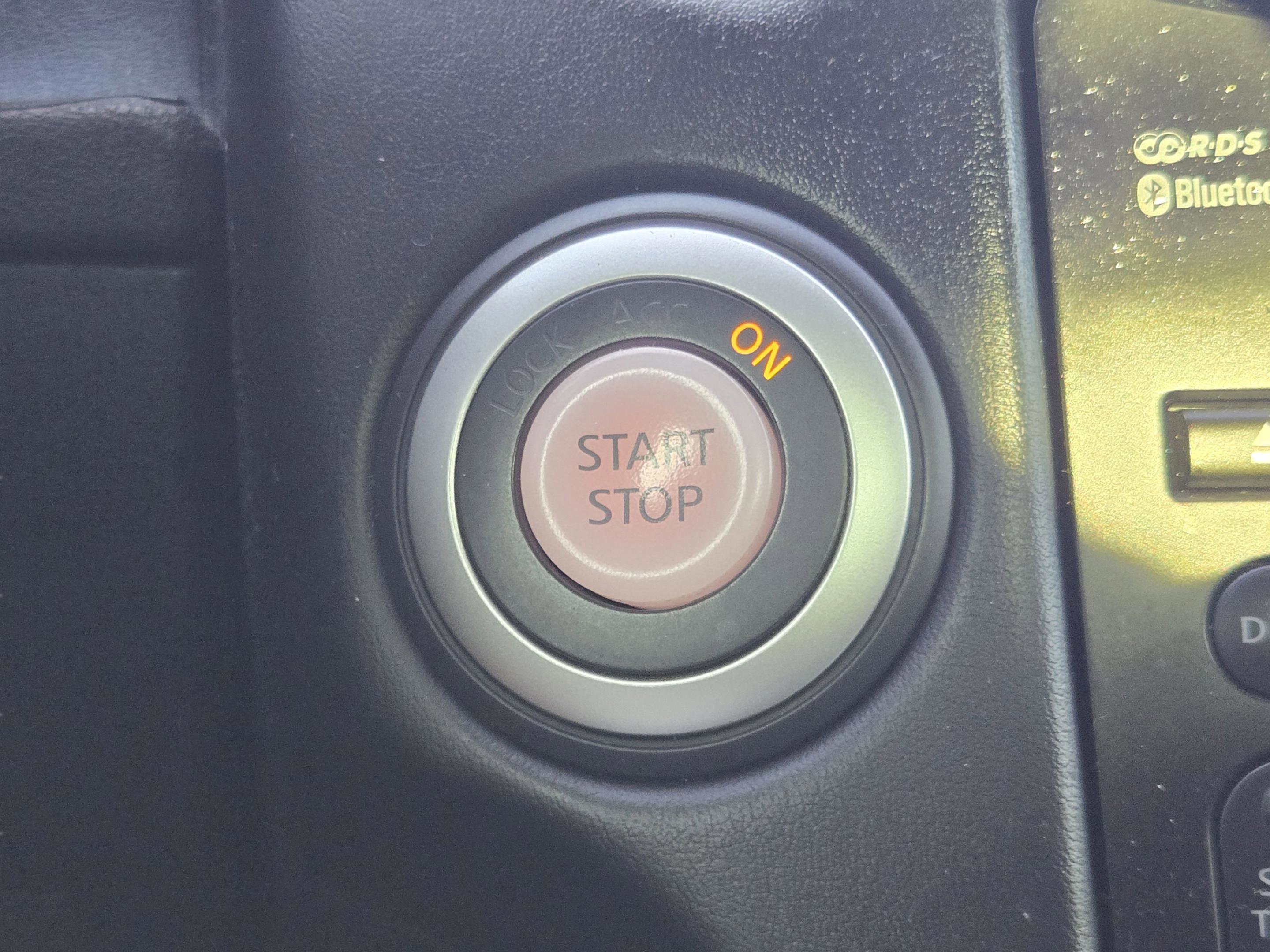 Used 2010 Nissan 370Z Touring RWD image 18