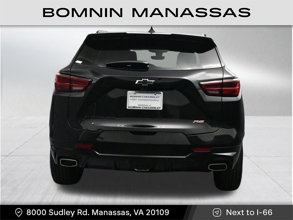 Used 2023 Chevrolet Blazer RS w/ Driver Confidence II Package AWD/4WD image 4