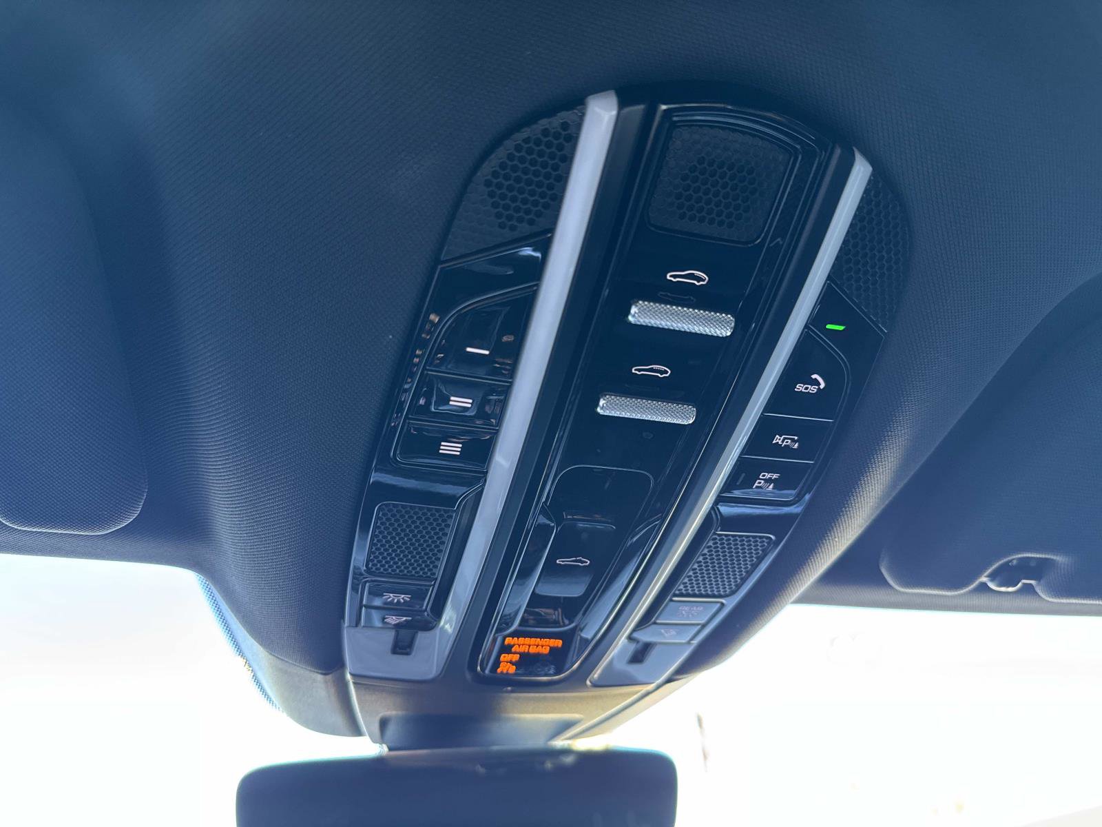 Certified 2023 Porsche Panamera Platinum Edition image 28