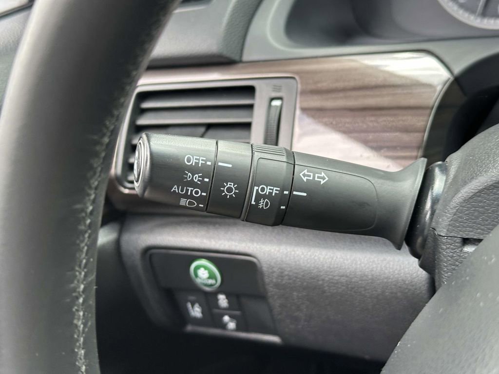 Used 2016 Honda Accord EX-L image 22