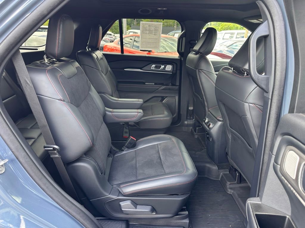 Used 2025 Ford Explorer ST AWD/4WD image 22