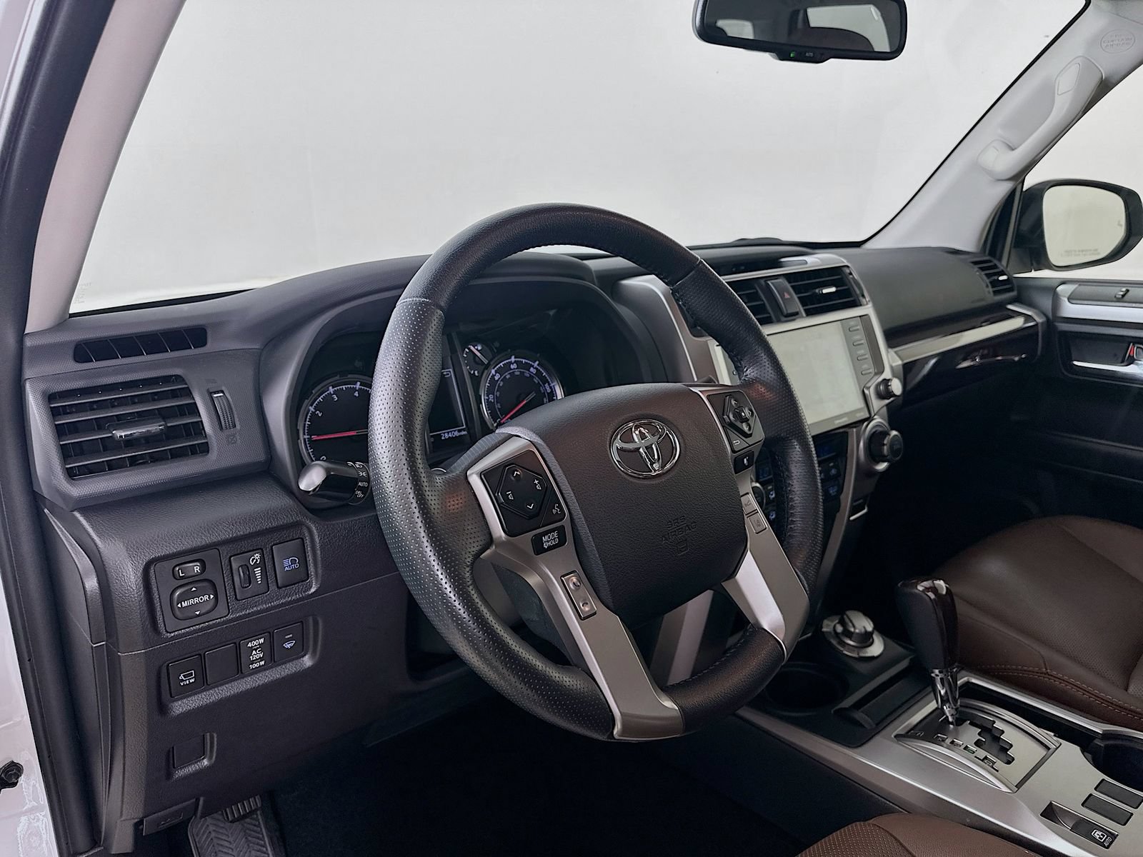 Used 2024 Toyota 4Runner Limited AWD/4WD image 31